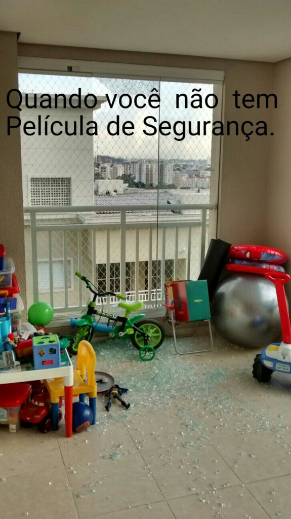 película de segurança para porta de vidro 575x1024 - Película de segurança e anti-vandalismo